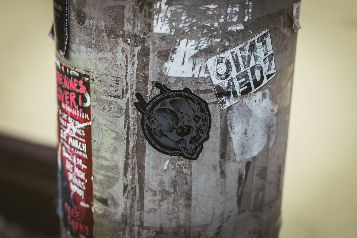 Smoking Skull Sticker